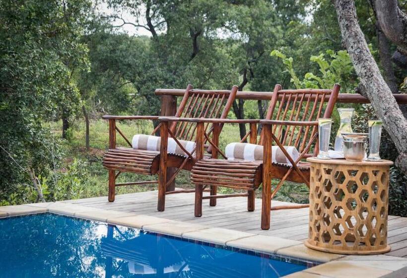 فندق Ndlovu Safari Lodge