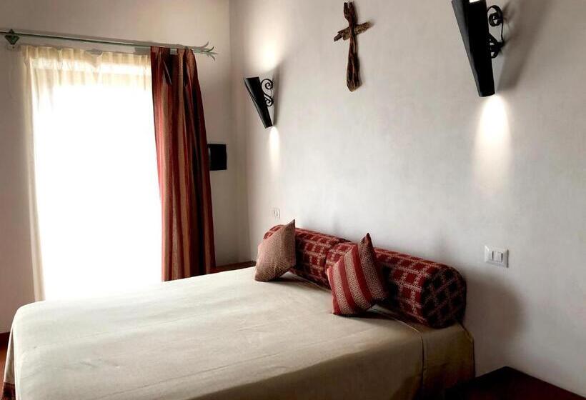ホテル Resort Fonte Vulci