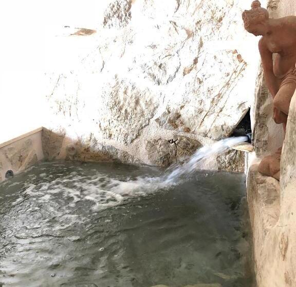 ホテル Resort Fonte Vulci