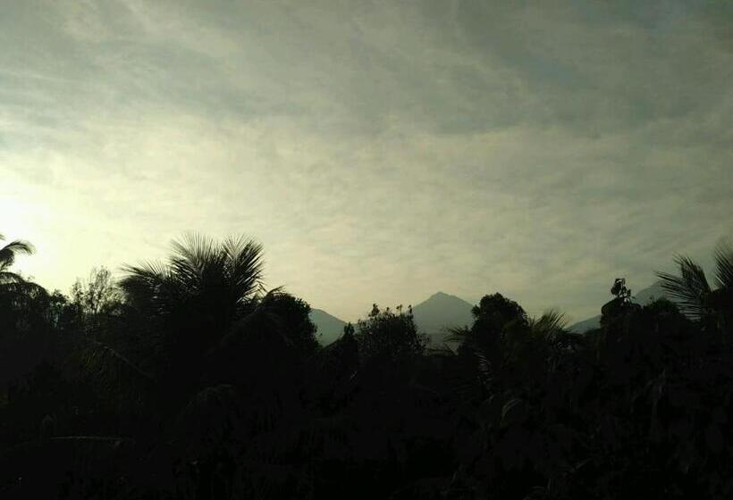 펜션 Adhitya Dharma Guest House