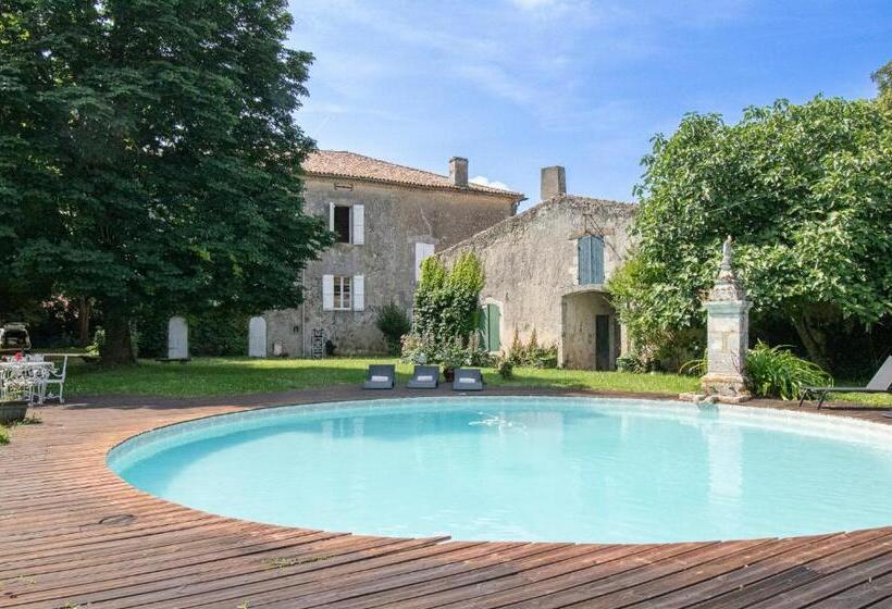 펜션 Maison De Maître Avec Grand Parc Arboré Clos De Murs