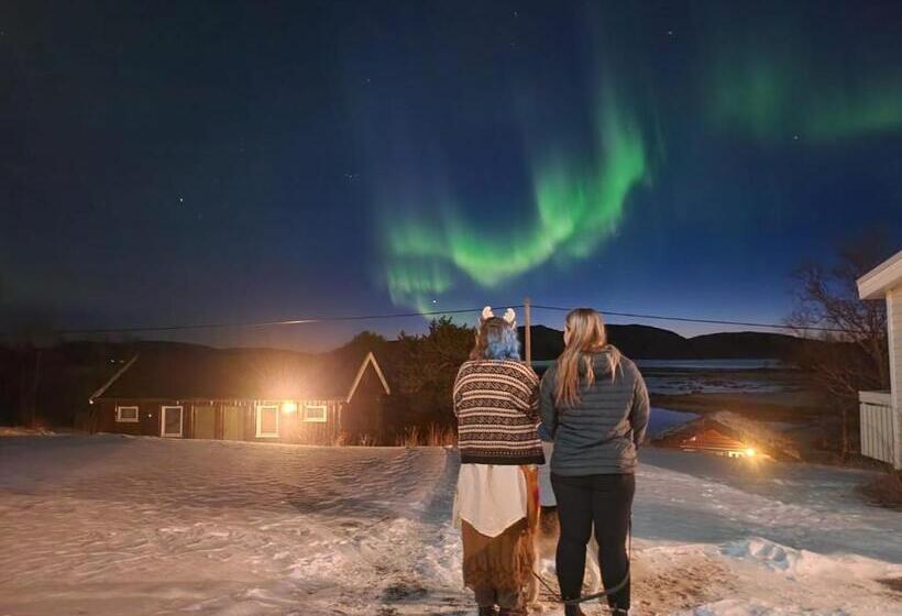 פנסיון Ulvsvåg Gjestgiveri Og Fjordcamping As