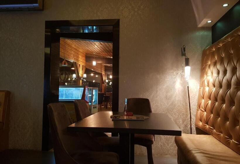 پانسیون Villa Grazia