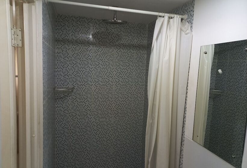 هتل Nature S Room @ Aeropolis