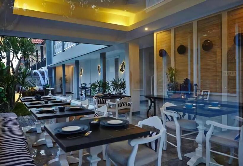 酒店 The Kanjeng Suites Petitenget