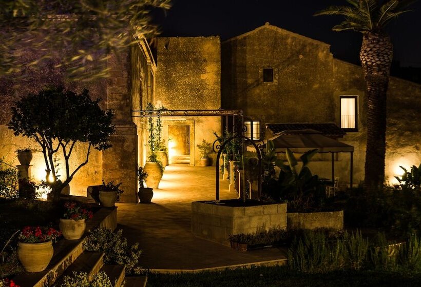 تختخواب و صبحانه Borgo Del Carato