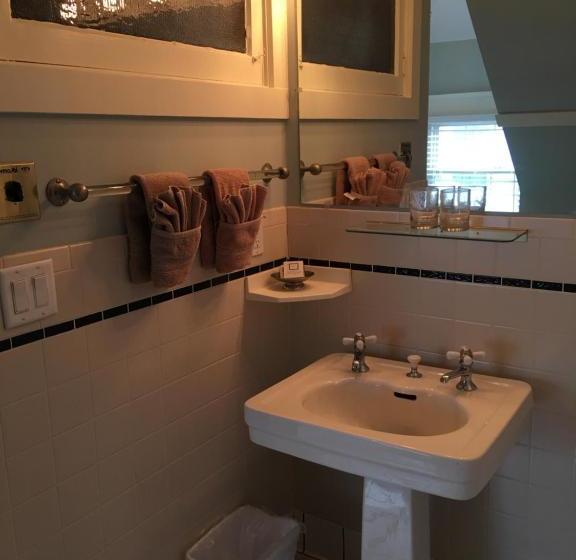 مبيت وإفطار Lochnaiar Inn