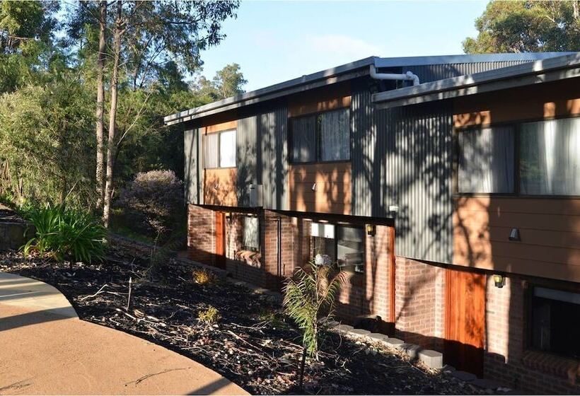 Evedon Lakeside Retreat