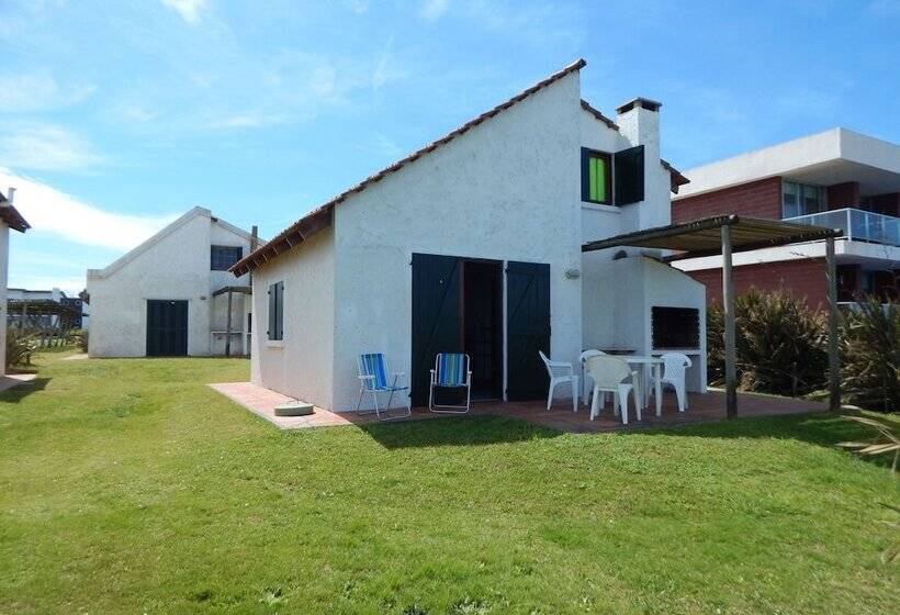 هتل Bungalows Costa Esmeralda