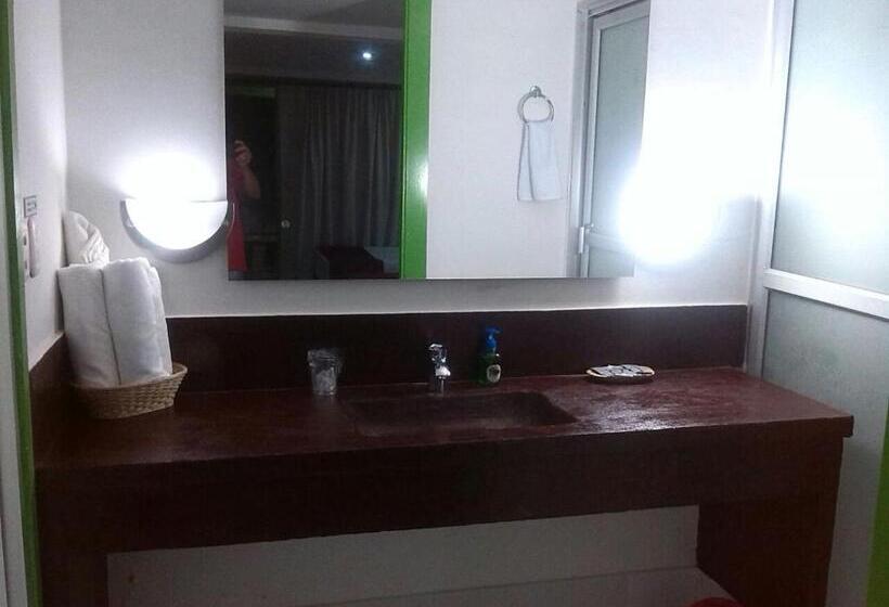 هتل Campestre La Tata