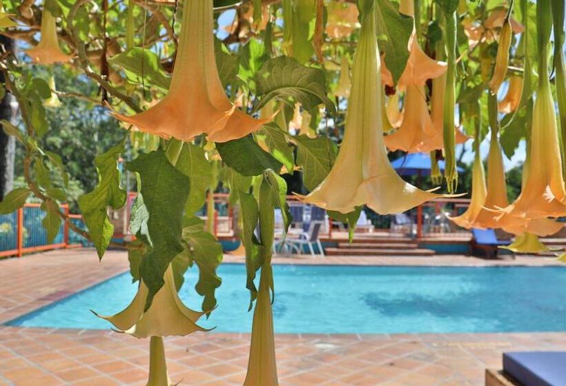 هتل Campestre La Tata