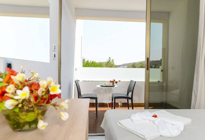 هتل Evita Resort
