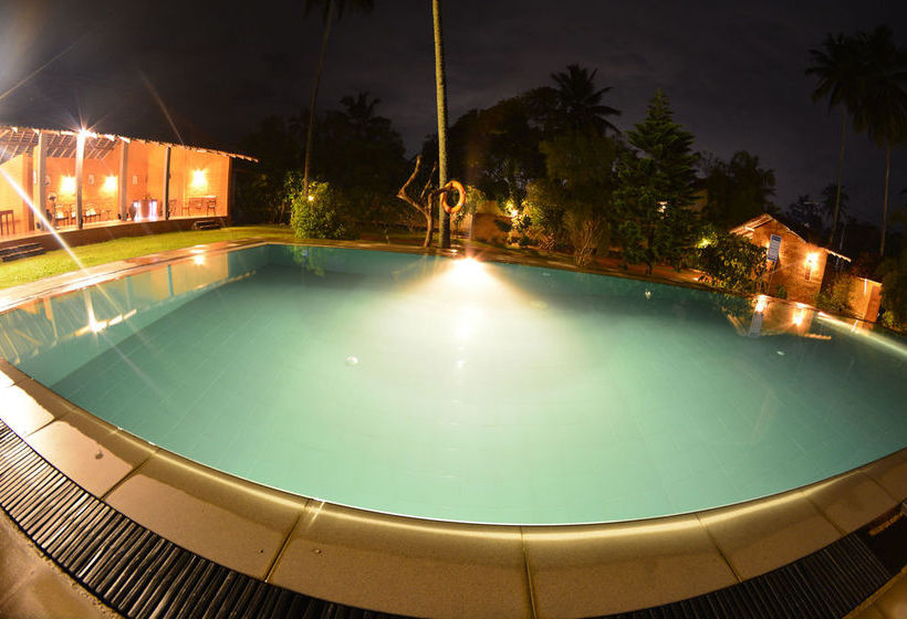 Отель Ocean Ripples Resort