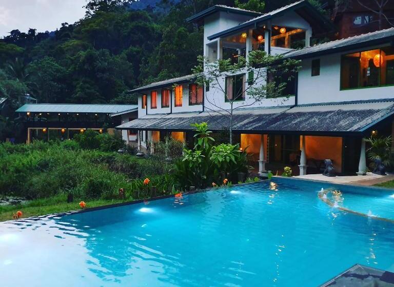 בית מלון כפרי Sinharaja Forest Edge