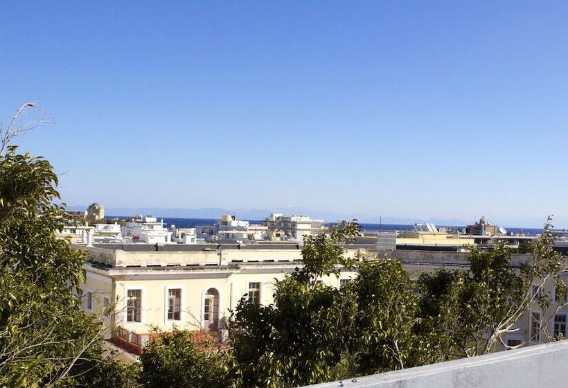 هتل Stay Rhodes Hostel & Bar