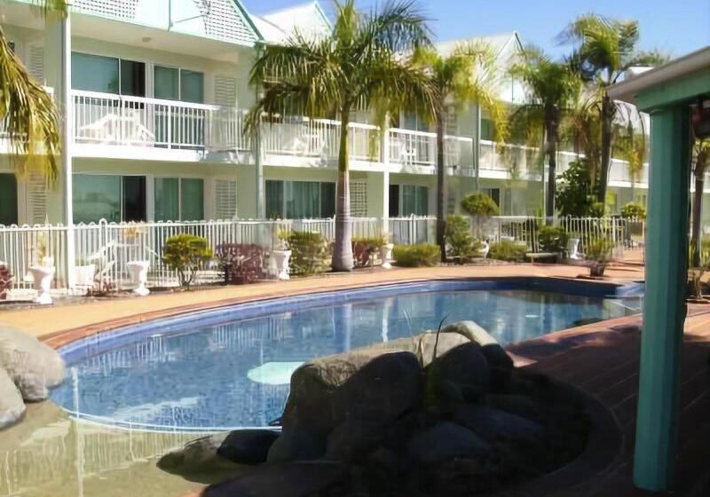 מוטל Reef Adventureland Motor Inn