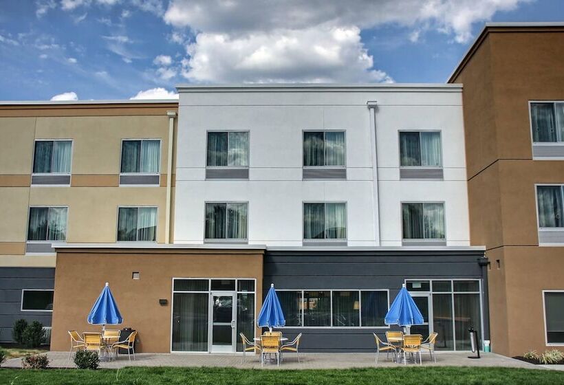 فندق Fairfield Inn & Suites By Marriott Reading Wyomissing