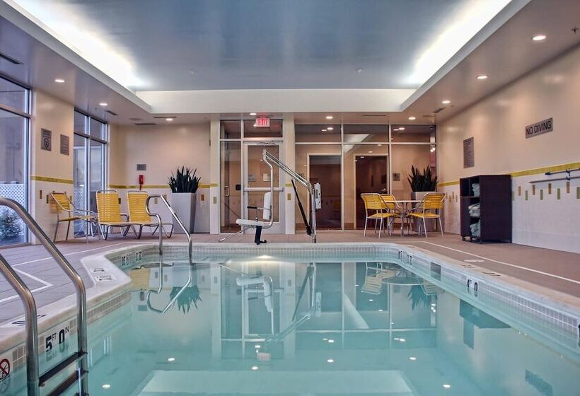 فندق Fairfield Inn & Suites By Marriott Reading Wyomissing