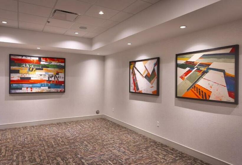 فندق Holiday Inn Express & Suites Phoenix West   Buckeye, An Ihg