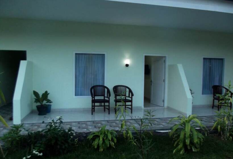 هتل Komodo Boutique