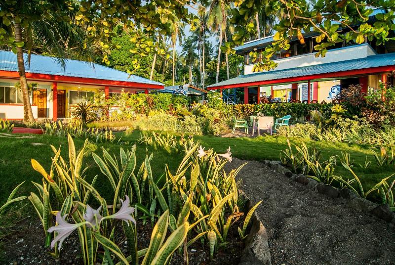 فندق Kurma Eco Beach Lodge