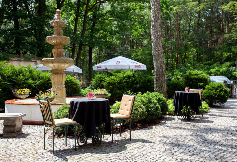 هتل Villa Park Wesola