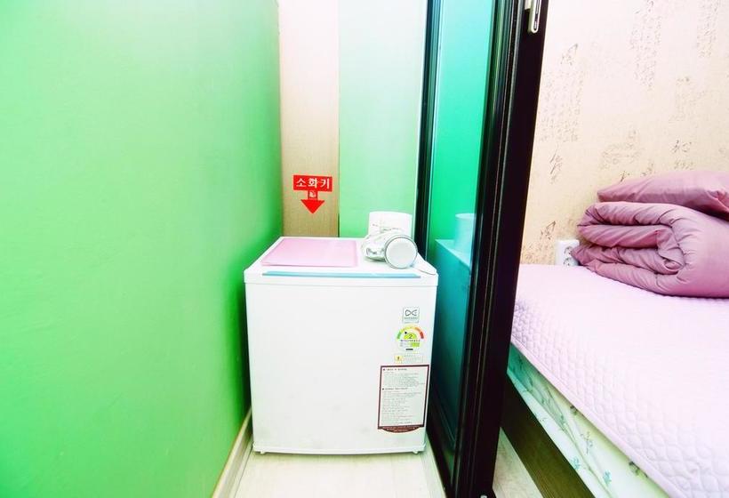 ペンション Y S House Hostel