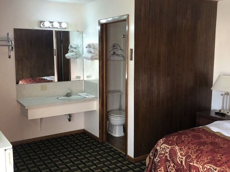 Big 12 Motel