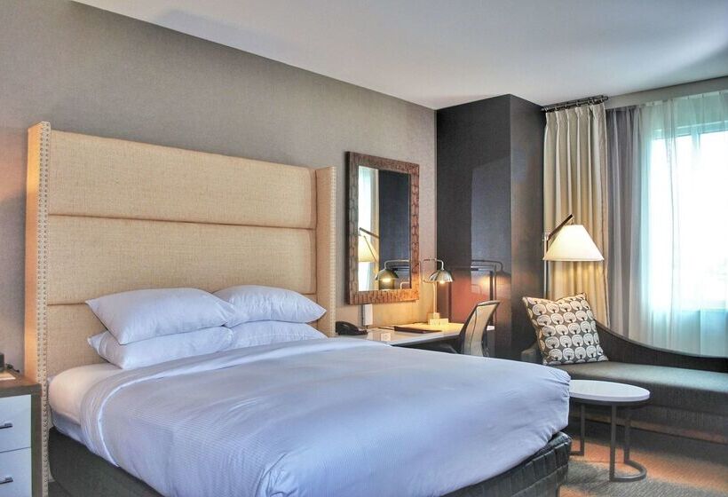 هتل Doubletree By Hilton Reading