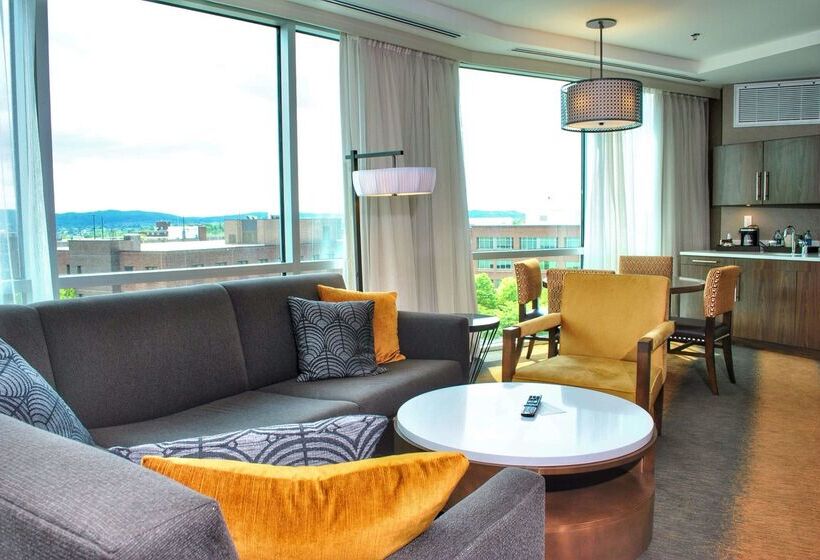 هتل Doubletree By Hilton Reading