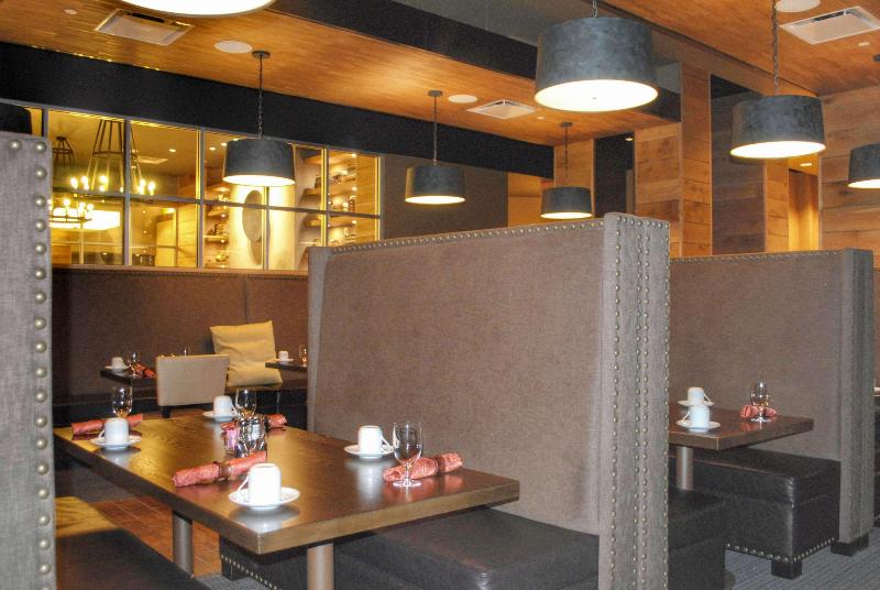 هتل Doubletree By Hilton Reading