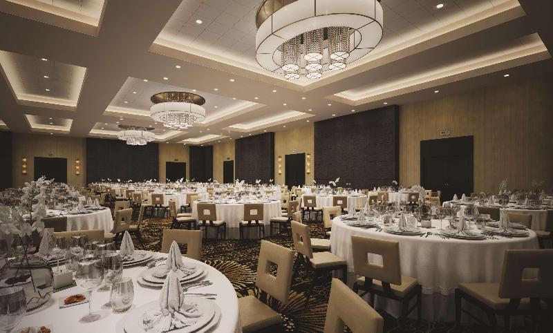 هتل Doubletree By Hilton Reading