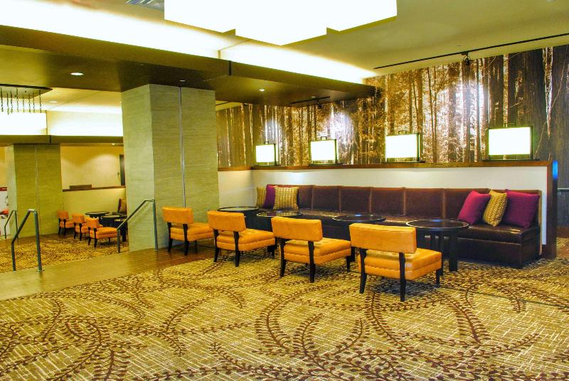 هتل Doubletree By Hilton Reading