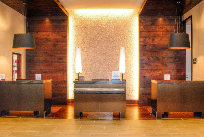 هتل Doubletree By Hilton Reading