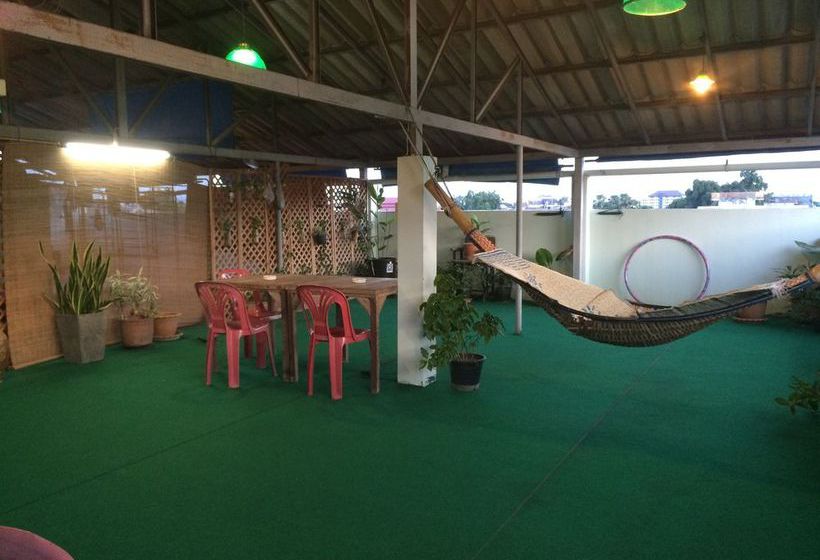 Mint House - Hostel