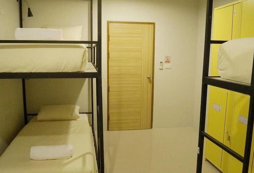 Sunny Hostel Chiangmai @tha Pae