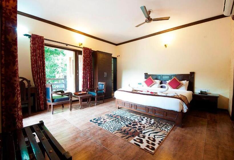Tuskar S Riverside Resort