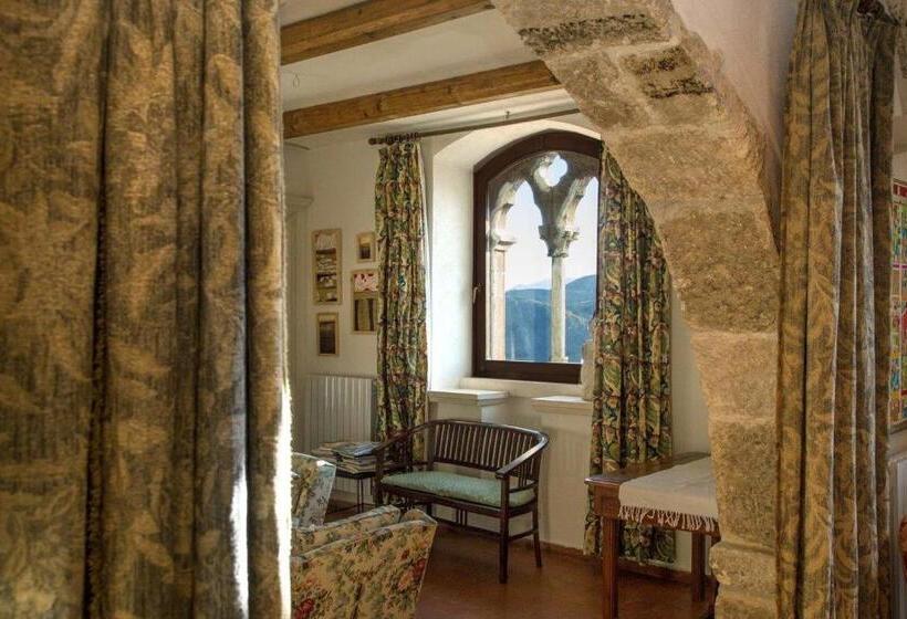 مبيت وإفطار La Bifora E Le Lune Vico Sotto Gli Archi 5