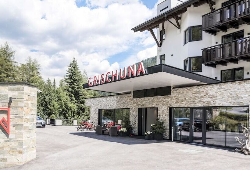 Heart Hotel Grischuna