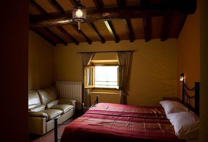 فندق Agriturismo La Topaia