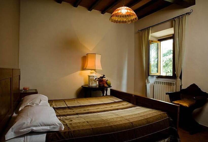 فندق Agriturismo La Topaia