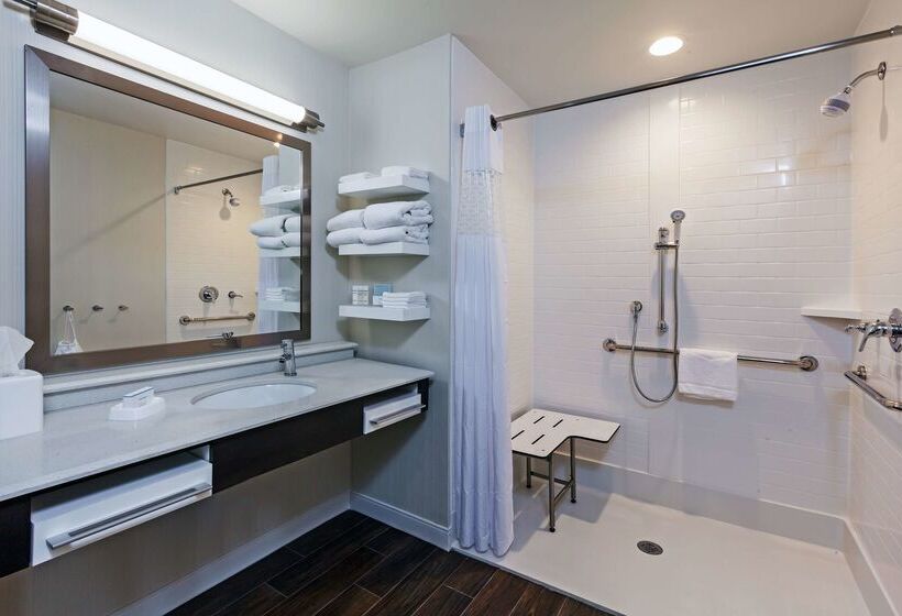 فندق Hampton Inn & Suites Claremore