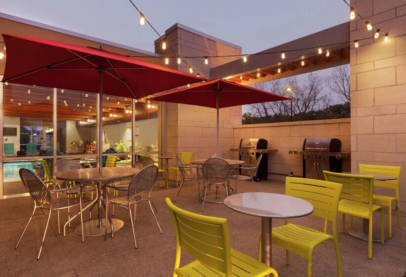 هتل Home2 Suites By Hilton Canton