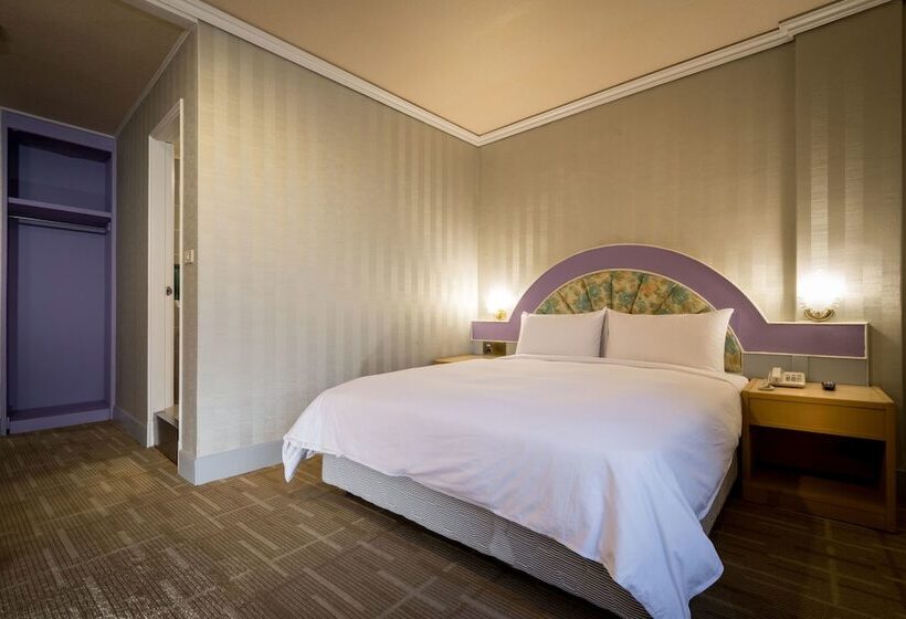 هتل Win Inn Tainan  Ii