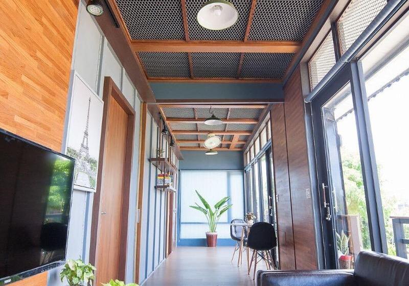 پانسیون Cape 42 Hotel Ill