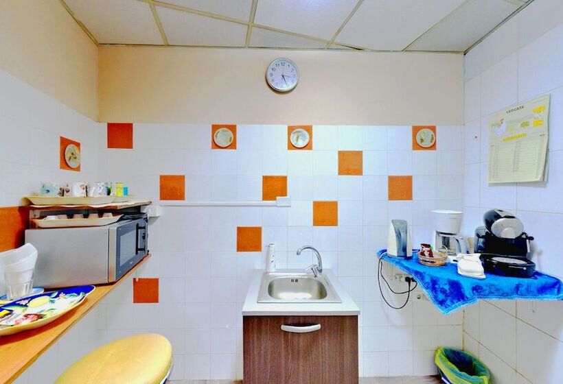 تختخواب و صبحانه Hostel Agata