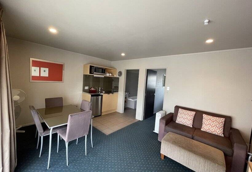 Bentleys Motor Inn