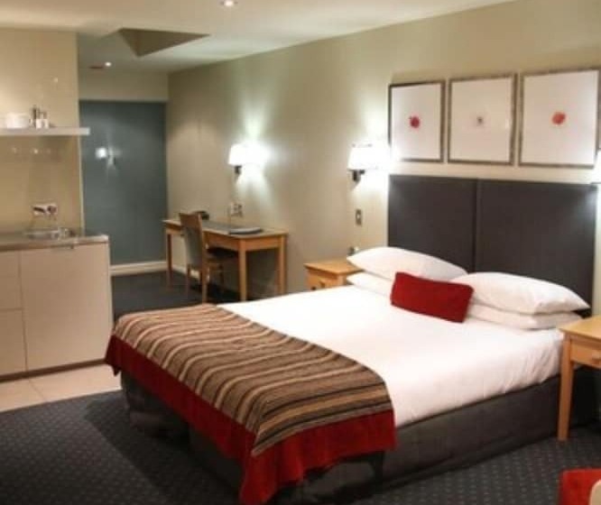 Bentleys Motor Inn