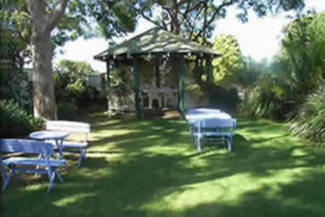 فندق على الطريق Lake Haven Motor Inn