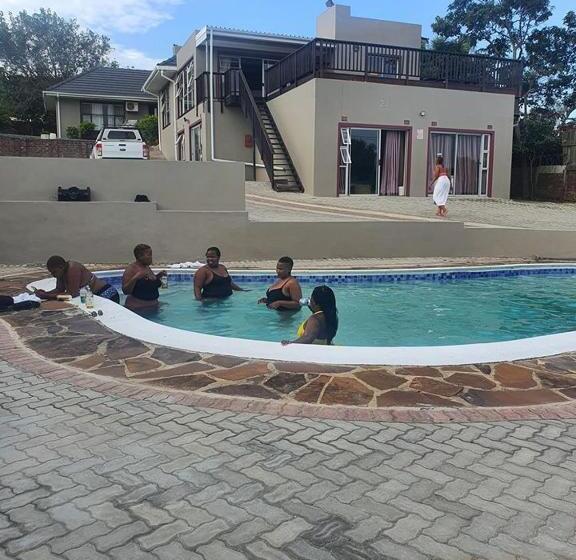 پانسیون Sunnyridge Lodge